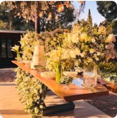 Mesa decorada para uma celebração